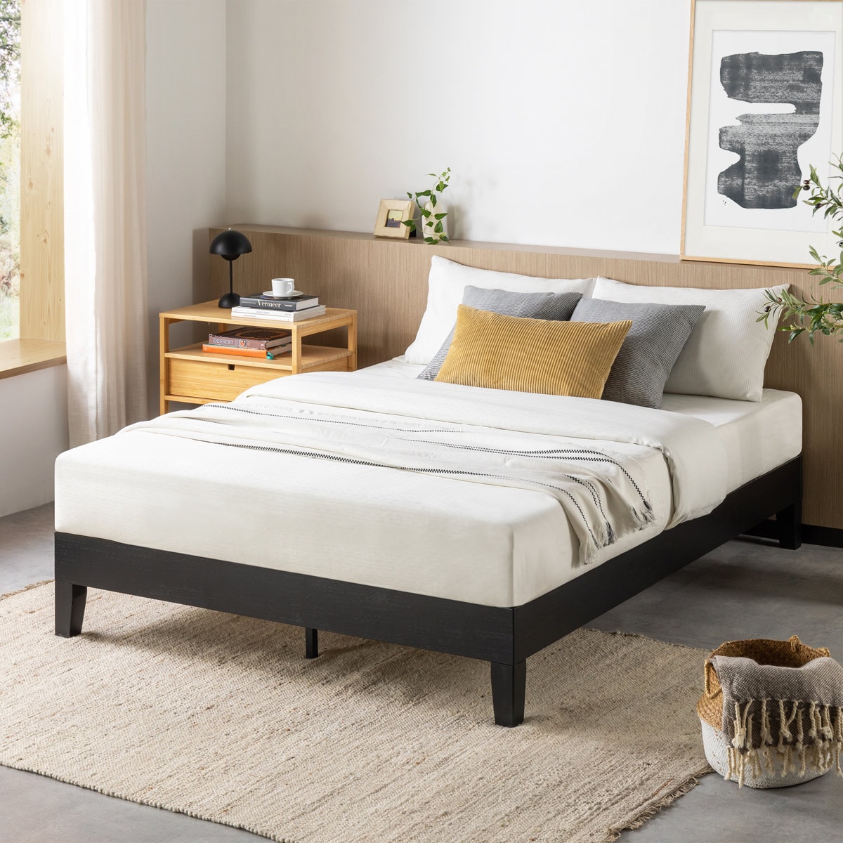 Amaryn Solid Wood Platform Bed