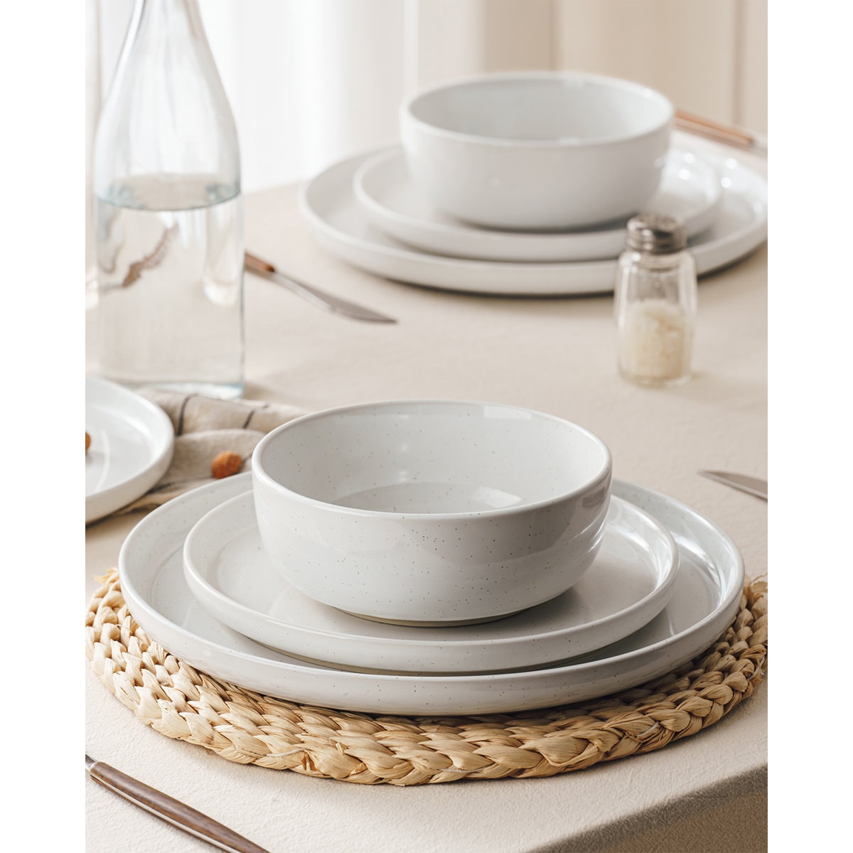 Daytona 12 Piece Stoneware Dinnerware Set - Service for 4